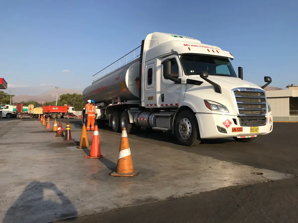 Claves para reducir mermas y garantizar la seguridad total en el transporte de carga pesada nacional